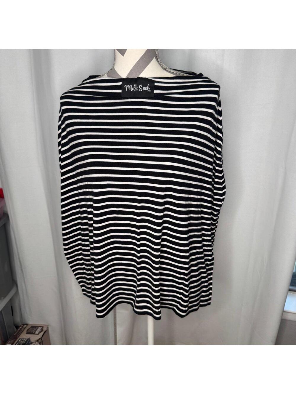 Milk snob nursing cover / baby car seat canopy - black & white stripe